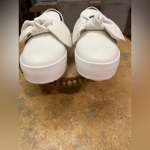 Rebecca Minkoff Stacey Bow Detail Platform Sneakers - Picture 4 of 14